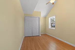 27 Pine St, Pepperell, MA 01463 - Photo 10