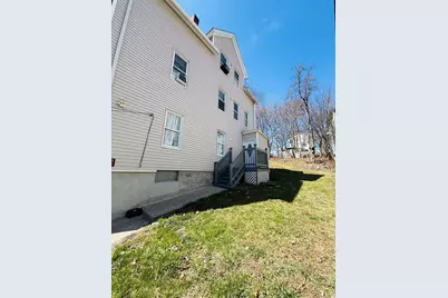 26 Edgeworth St #1, Worcester, MA 01605 - Photo 12