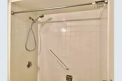 1004 Paradise Road #1L, Swampscott, MA 01907 - Photo 24