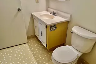 1004 Paradise Rd, Swampscott, MA 01907 - Photo 22