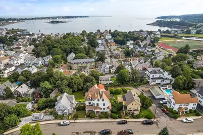 32 Beacon #1B, Gloucester, MA 01930 - Photo 2