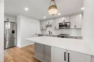 32 Beacon St, Gloucester, MA 01930 - Photo 14