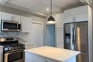 86 Oak St, Waltham, MA 02453 - Photo 4