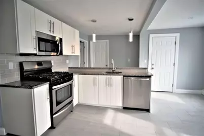 211 Jefferson #3, Salem, MA 01970 - Photo 2