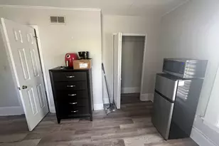 423 King St, Littleton, MA 01460 - Photo 2