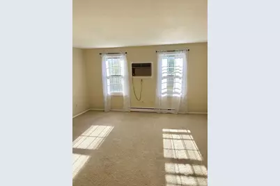 325 Ashland Ave #3, Southbridge, MA 01550 - Photo 2