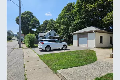 42 Sumner Street #1, Marlborough, MA 01752 - Photo 4