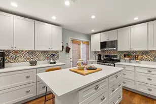 12 Jasper Ln, Randolph, MA 02368 - Photo 4