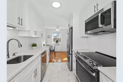 131 Sewall Ave #6, Brookline, MA 02446 - Photo 1