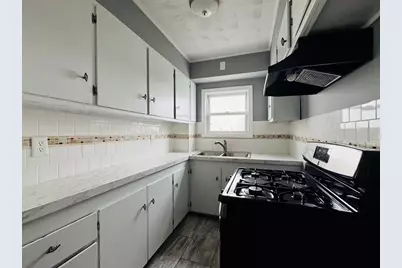 166 Bradford Ave #3, Fall River, MA 02721 - Photo 4