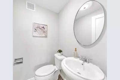 50 Lancaster Ter #4, Brookline, MA 02446 - Photo 14