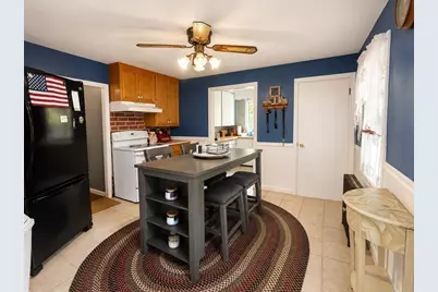 139 East St, North Attleboro, MA 02760 - Photo 8