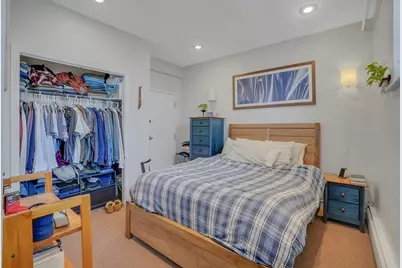 344 Harvard St #B, Brookline, MA 02446 - Photo 4