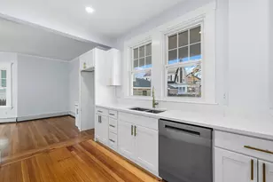 303 Maple St, New Bedford, MA 02740 - Photo 8