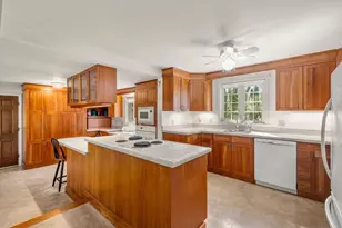 22 Pinecrest Dr, Sandwich, MA 02463 - Photo 4