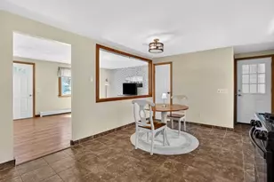 70 Quentin Rd, Springfield, MA 01129 - Photo 8