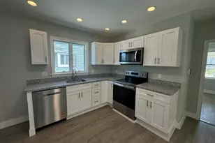 19 Weir Ave, Taunton, MA 02780 - Photo 8