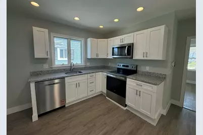 19 Weir Ave, Taunton, MA 02780 - Photo 8