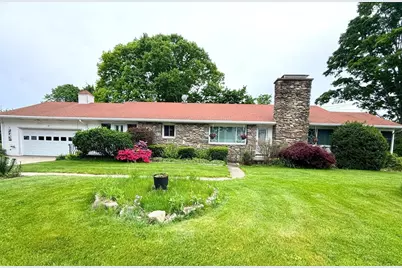 33 Slater St, Webster, MA 01570 - Photo 4