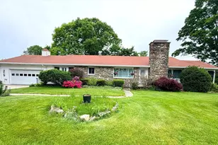 33 Slater St, Webster, MA 01570 - Photo 4