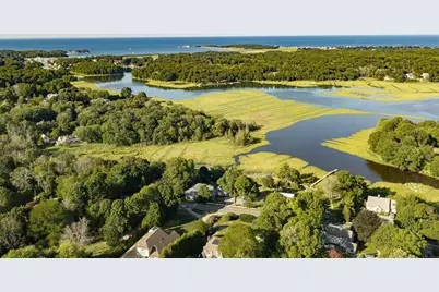 392 S Main St, Cohasset, MA 02025 - Photo 2