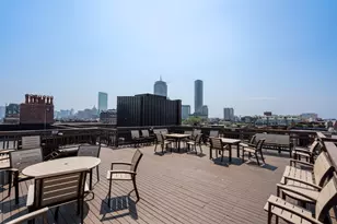 4 Charlesgate E, Boston, MA 02215 - Photo 18