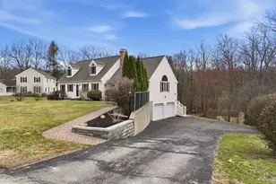 9 Knollwood Dr, Charlton, MA 01507 - Photo 2