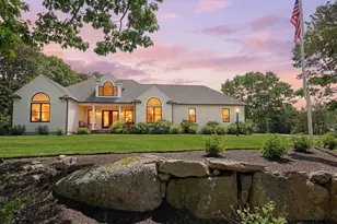 102 Cairn Ridge Rd, Falmouth, MA 02536 - Photo 2