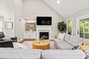 102 Cairn Ridge Rd, Falmouth, MA 02536 - Photo 4