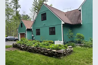 103 Otter Pond Trl, Tolland, MA 01034 - Photo 2