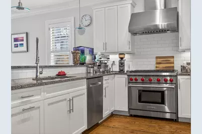 844 E 4th Street #2, Boston, MA 02127 - Photo 4