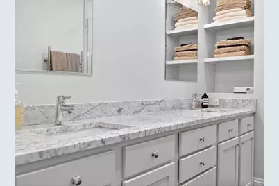 844 E 4th Street #2, Boston, MA 02127 - Photo 16
