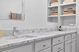 844 E 4th St, Boston, MA 02127 - Photo 16
