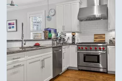 844 E 4th Street #2, Boston, MA 02127 - Photo 4