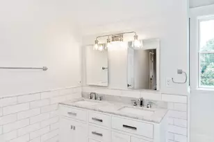 307 Lexington St, Newton, MA 02466 - Photo 18