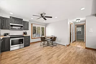 8 Susan Ln, Middleborough, MA 02346 - Photo 6