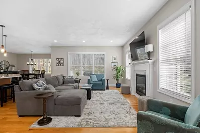 68 Princeton St, Holden, MA 01522 - Photo 8