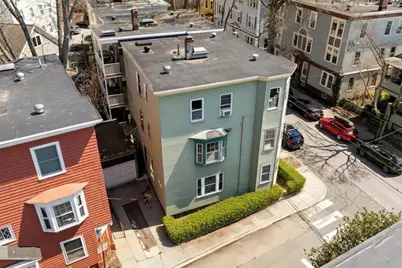 35 Eustis St, Cambridge, MA 02140 - Photo 2