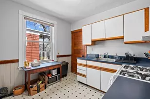 35 Eustis St, Cambridge, MA 02140 - Photo 20