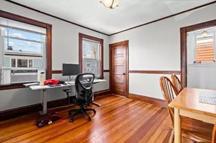 35 Eustis St, Cambridge, MA 02140 - Photo 26