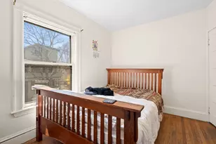 35 Eustis St, Cambridge, MA 02140 - Photo 14