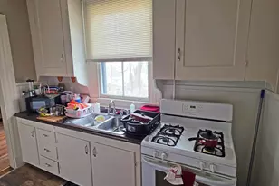 604 Rock St, Fall River, MA 02720 - Photo 8