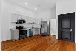 280 Essex St, Lawrence, MA 01840 - Photo 2