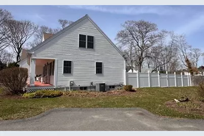 3 Rosemary Ln #A, Wareham, MA 02571 - Photo 8