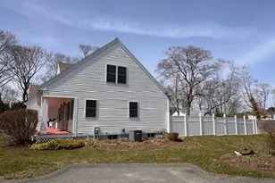 3 Rosemary Ln, Wareham, MA 02571 - Photo 8