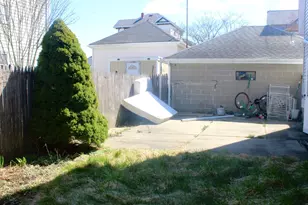 136 Horton St, Fall River, MA 02723 - Photo 14