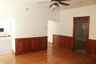 136 Horton St, Fall River, MA 02723 - Photo 2