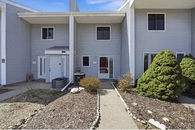 555 Russell Rd #E29, Westfield, MA 01085 - Photo 2