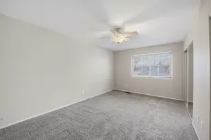 555 Russell Rd, Westfield, MA 01085 - Photo 18