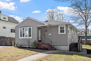 28 Hibiscus Ave, Waltham, MA 02451 - Photo 1